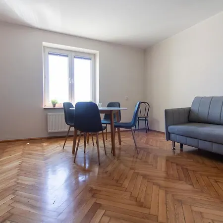 Golden Apartments/star95